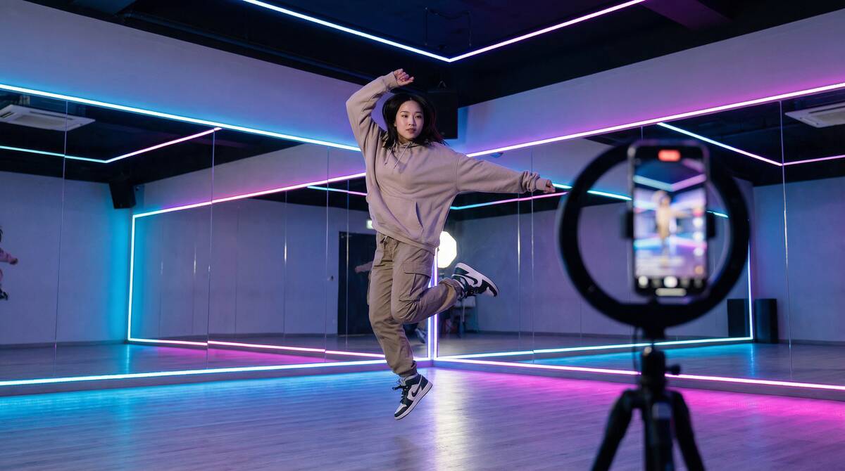 17c一起草舞蹈短视频